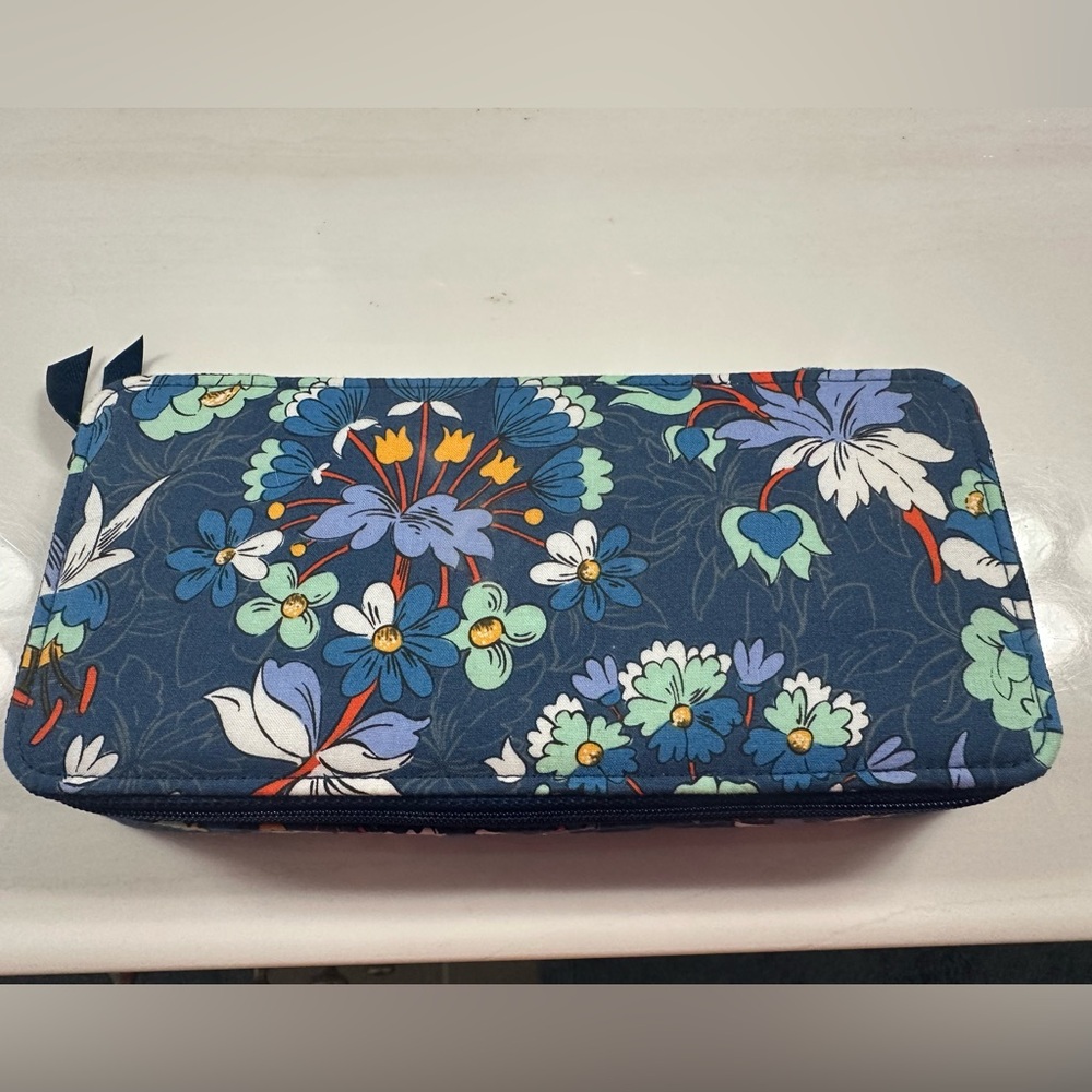 Vera Bradley Floral Burst Large Traval Pill Case